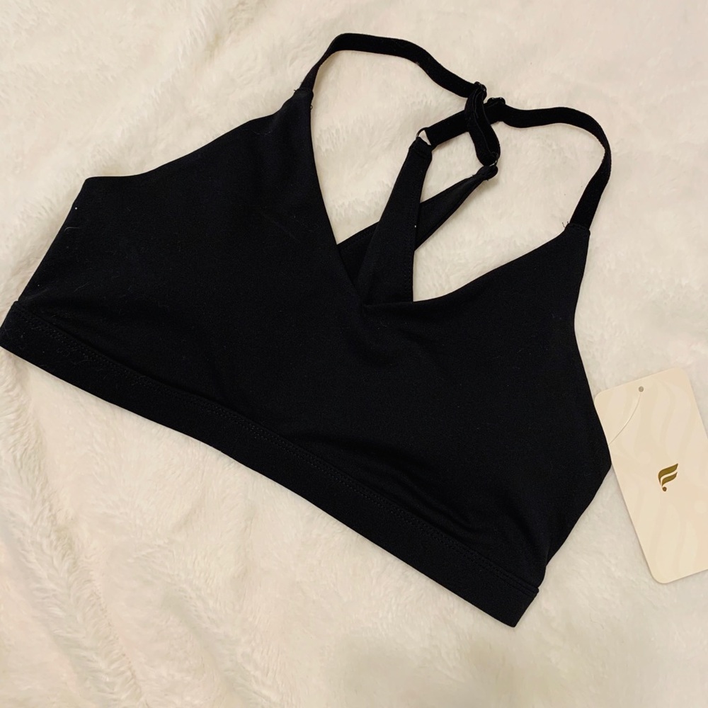 fabletics black sports bra